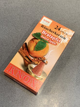 Load image into Gallery viewer, Müller・Hello Kitty *Worldwide Limited Edition Smoking Figurine* (Handmade in Germany)