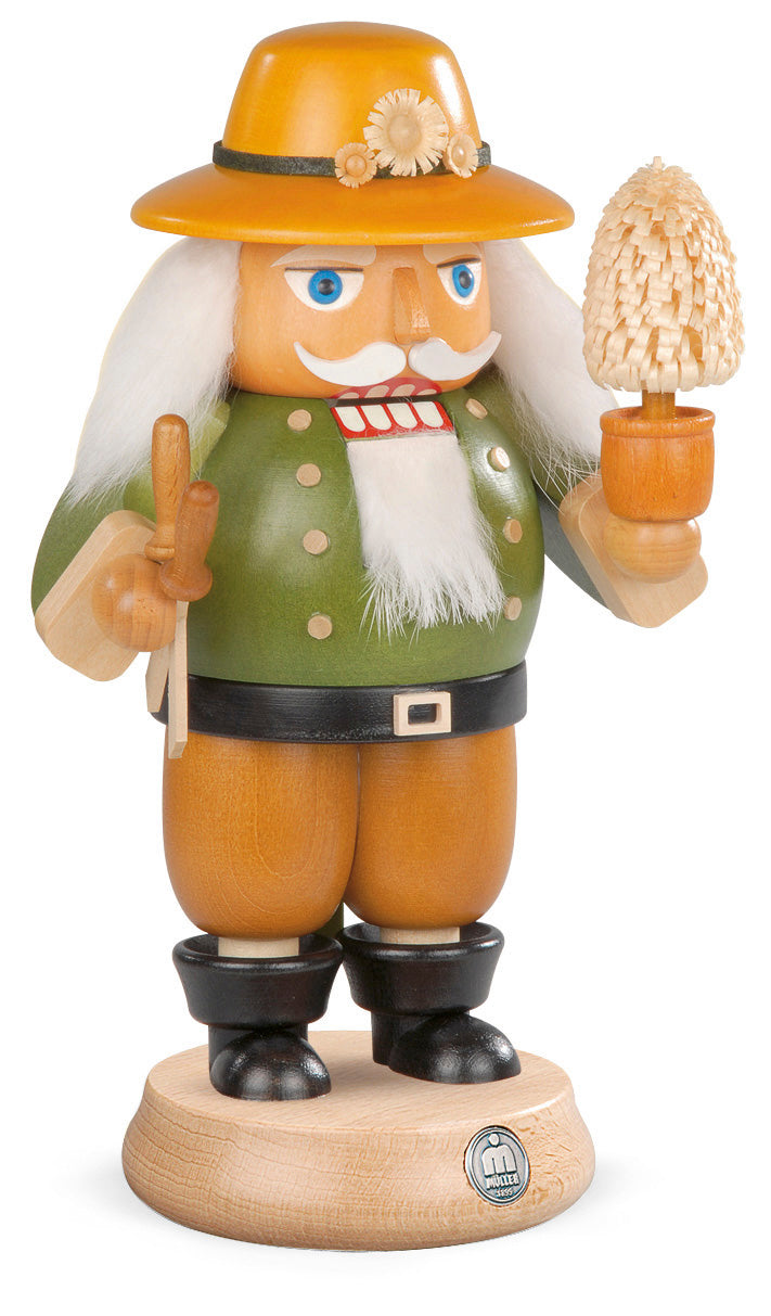 Nutcracker, Gardener