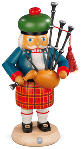 Nutcracker, Scotsman with backpipes